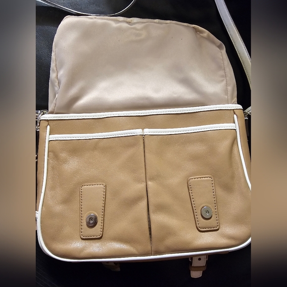 Coach Park Colorblock Crossbody Flap Bag F23383 EUC - Picture 4 of 14